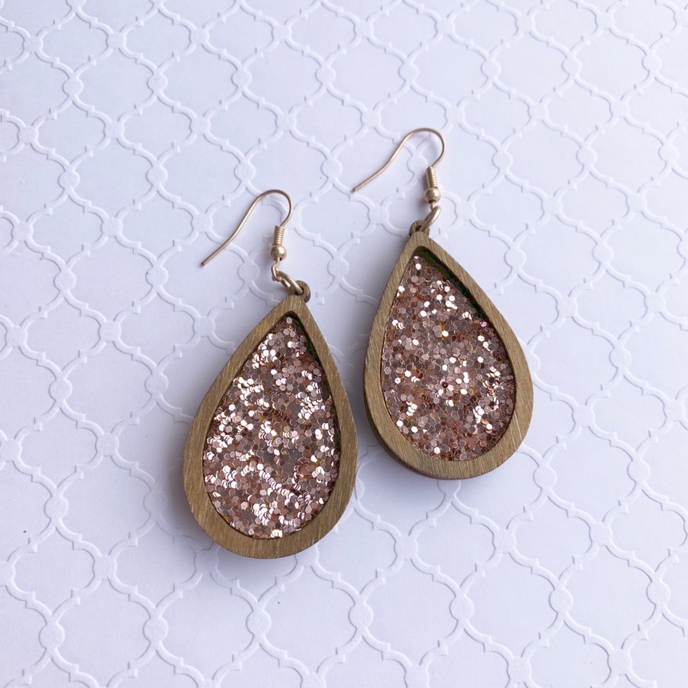 Rose gold wood earrings 🔥2 for $20🔥